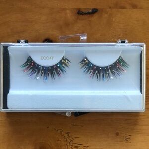 NEW Costume Lashes